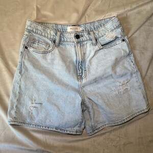 Hidden Los Angeles Light Wash Distressed High Rise Denim Shorts Size M